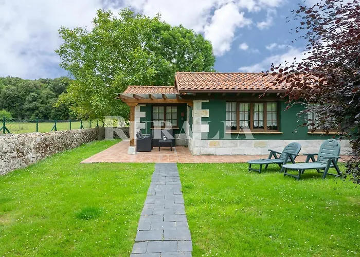 Apartamento Ruralia Apto Rural Mirando Al Cuera Piscina Lledias