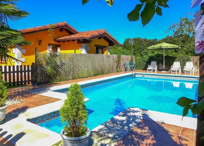 Apartamento Ruralia Apto Rural Mirando Al Cuera Piscina Lledias