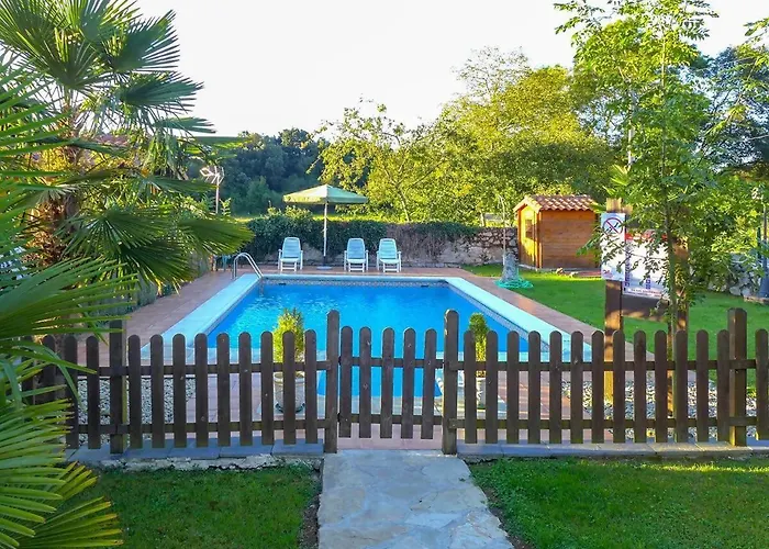 Ruralia Apto Rural Mirando Al Cuera Piscina * Lledias